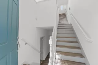 Photo #2: 225089688 Listing 