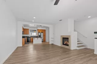 Photo #6: 225089688 Listing 