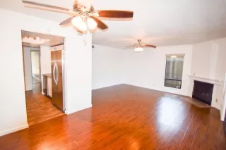 Photo #2: 225089988 Listing