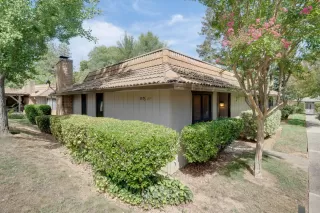 Photo #1: 225090064 Listing