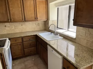 Photo #2: 225090182 Listing 