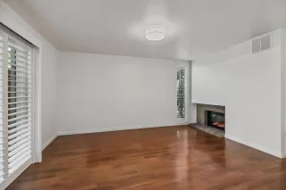 Photo #3: 225091435 Listing