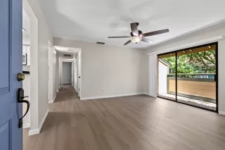 More Details about MLS # 225091636 : 600 DEL VERDE CIR #2