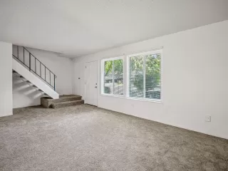 Photo #1: 225091817 Listing 
