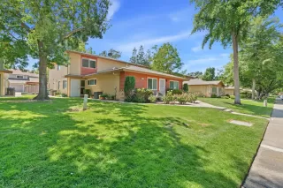 More Details about MLS # 225092481 : 5093 CONNECTICUT DR #3