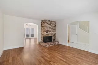 Photo #4: 225092512 Listing 