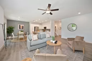 Photo #3: 225093459 Listing