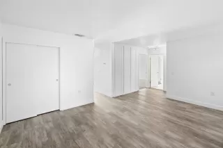 Photo #5: 225093665 Listing 