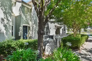 Photo #1: 225094040 Listing