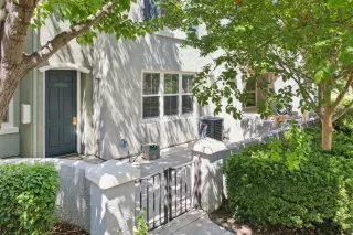 Photo #2: 225094040 Listing