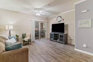 Photo #5: 225094268 Listing 