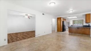 Photo #4: 225094371 Listing