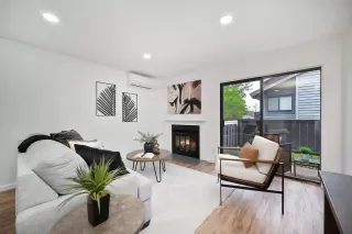 Photo #6: 225095023 Listing