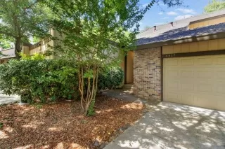 Photo #3: 225095408 Listing