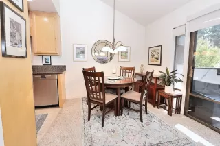 Photo #3: 225095556 Listing 