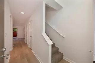 Photo #3: 225095661 Listing