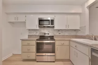 Photo #4: 225095661 Listing