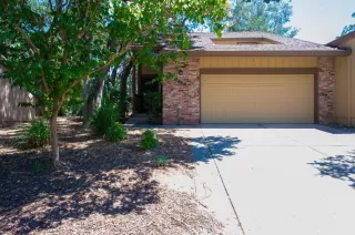 Photo #5: 225096130 Listing