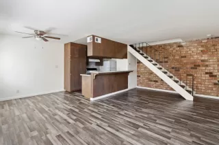 Photo #5: 225096235 Listing 