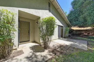 Photo #1: 225096917 Listing