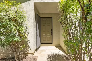 Photo #3: 225096917 Listing