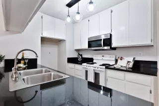 Photo #6: 225096917 Listing