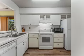 Photo #3: 225097091 Listing 