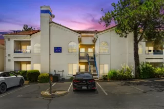 More Details about MLS # 225097538 : 304 BEACHCOMBER DR #2008