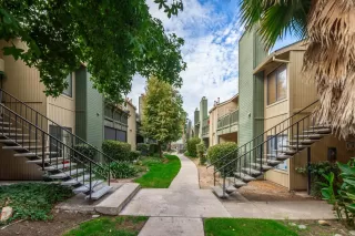 Photo #1: 225098847 Listing 