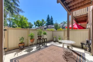 Photo #4: 225099644 Listing 