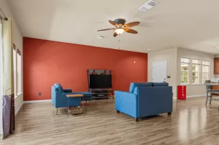 Photo #5: 225099784 Listing