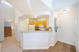 Photo #3: 225099977 Listing