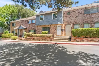 Photo #2: 225100126 Listing 