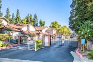 Photo #3: 225100174 Listing 