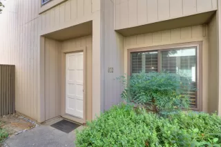 Photo #2: 225100265 Listing