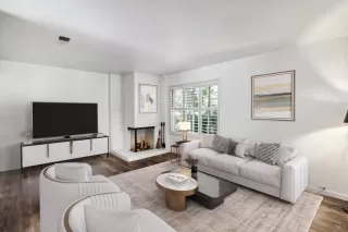 Photo #6: 225100265 Listing