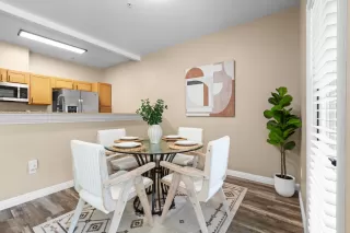 Photo #4: 225100452 Listing 