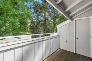 Photo #2: 225100525 Listing