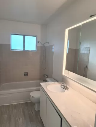 Photo #5: 225100586 Listing