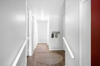 Photo #3: 225100702 Listing