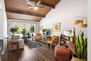 Photo #5: 225100702 Listing