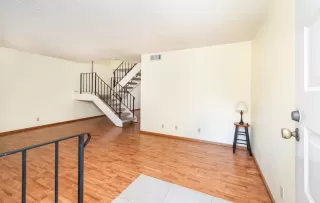 Photo #2: 225100750 Listing 