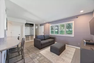 Photo #6: 225100751 Listing 