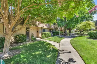 Photo #3: 225100832 Listing