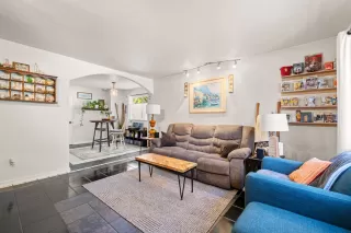 Photo #3: 225100904 Listing