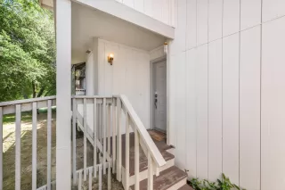 Photo #3: 225101952 Listing 