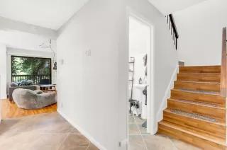 Photo #4: 225101952 Listing 