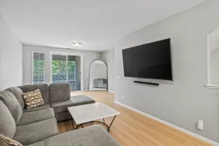 Photo #5: 225102884 Listing 