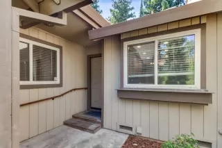 Photo #4: 225103182 Listing