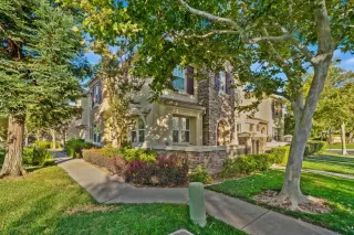Photo #1: 225103278 Listing 